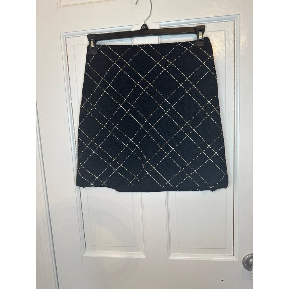 Vince Camuto Black with Gold Metallic Diamond Pattern Pencil Skirt size 4 NWT